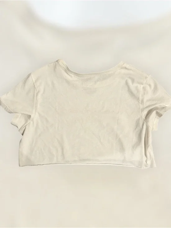 Slightly delusional but still cute crop top - Picture 2 of 2